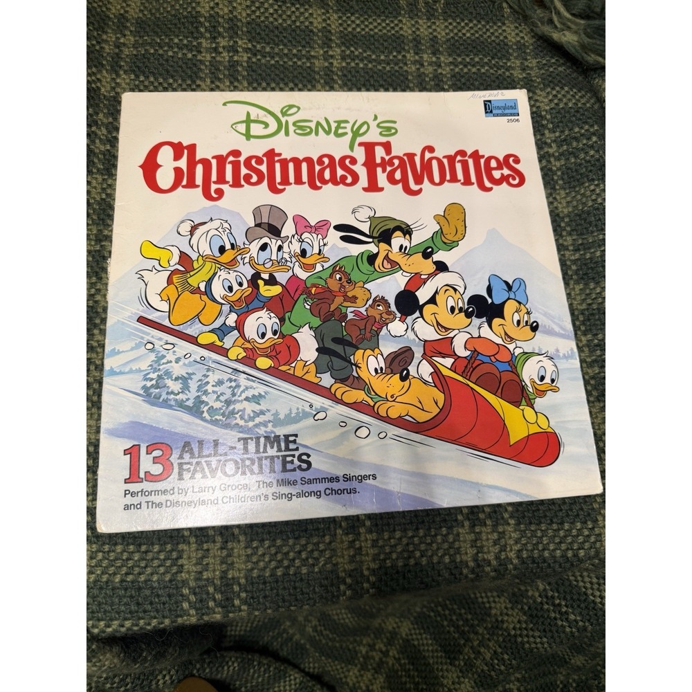 Vintage 1979 Disney's Christmas Favorites LP Vinyl Record - Disneyland Records